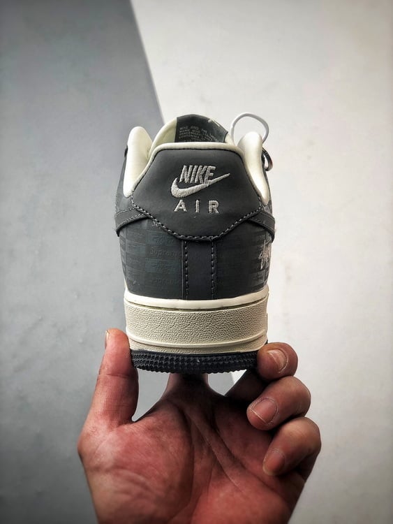 Stüssy x Air Force 1 Low Bege e Cinzento Escuro - Vista 3