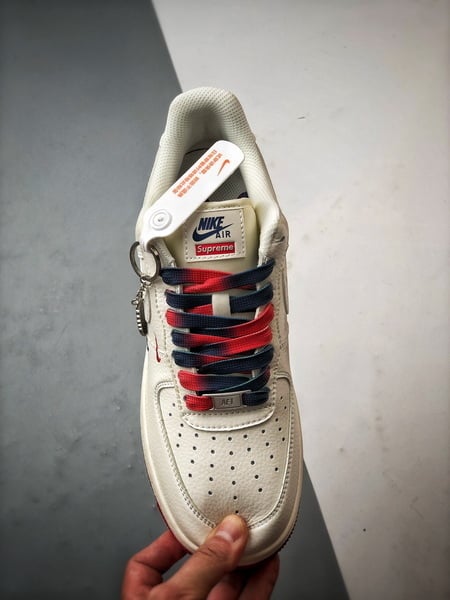 Sup x Air Force 1 Low Branco, Azul e Vermelho - Vista 9