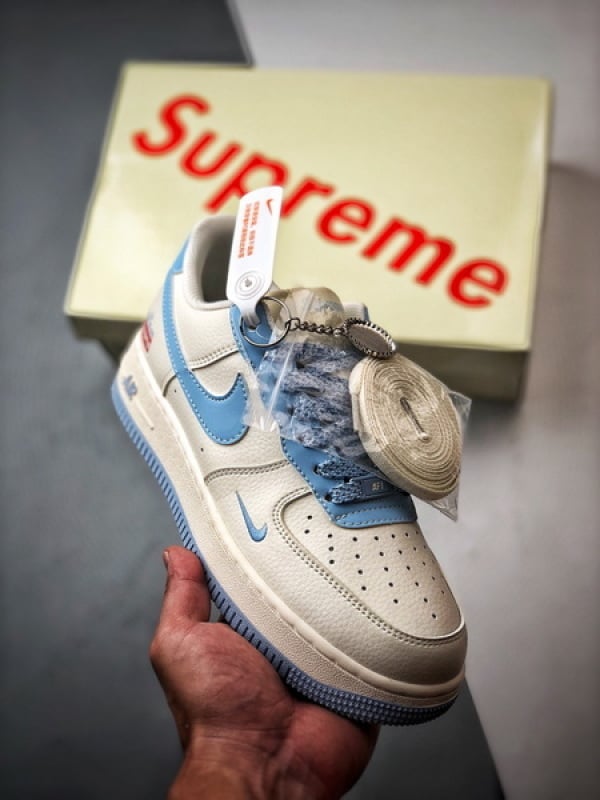 Sup x Air Force 1 Low Branco e Azul