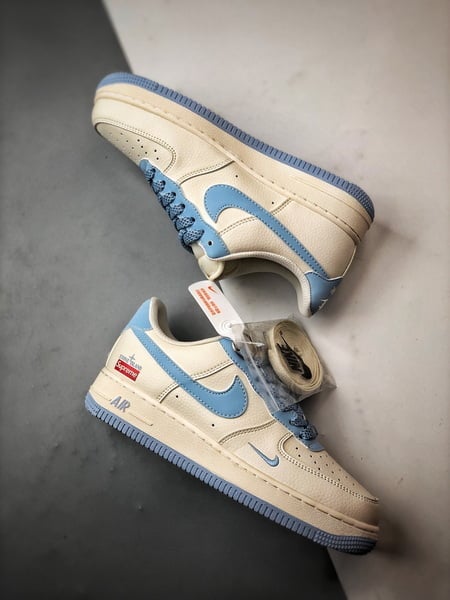Sup x Air Force 1 Low Branco e Azul - Vista 6