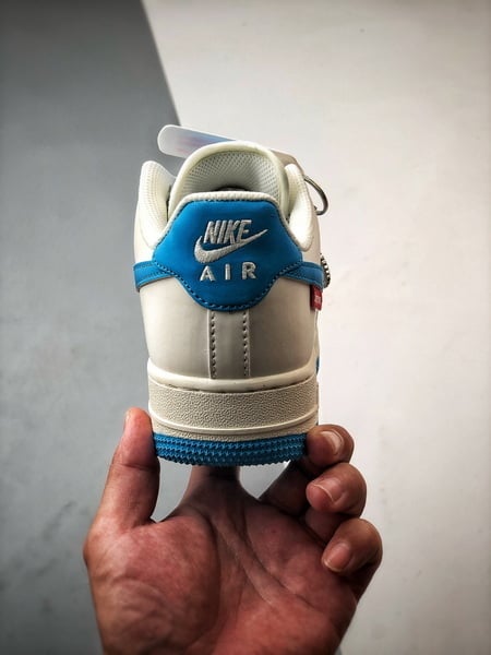 Sup x Air Force 1 Low Off-White e Azul 3M - Vista 3