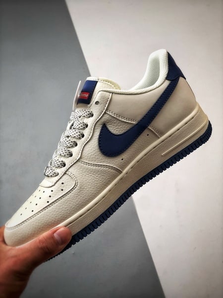 Sup x Air Force 1 Low Off-White e Azul Escuro 3M - Vista 5