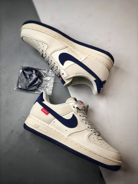Sup x Air Force 1 Low Off-White e Azul Escuro 3M - Vista 6