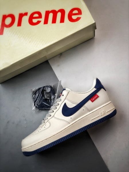Sup x Air Force 1 Low Off-White e Azul Escuro 3M - Vista 8