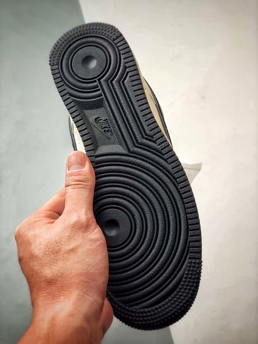 Sup x Air Force 1 Low Branco e Preto - Vista 4