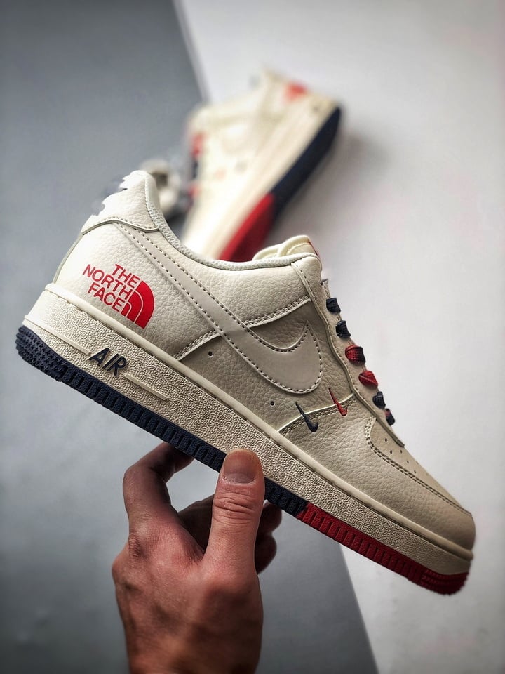 TNF x Nike Air Force 1 Low Azul e Vermelho - Vista 7