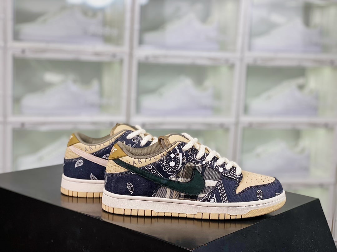 NK Dunk Low TS Colab Cashew Preto, Branco e Terra