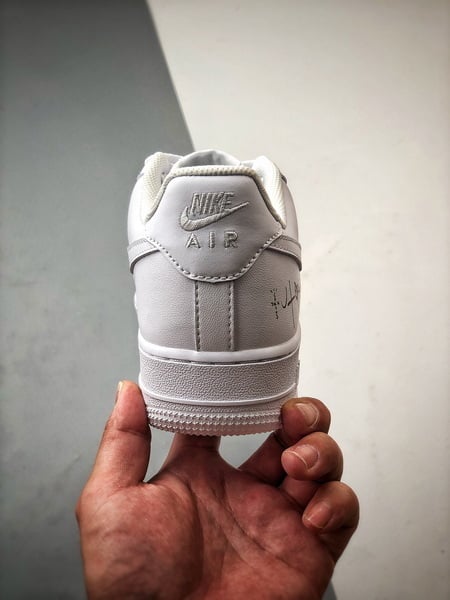 Travis Scott x Air Force 1 Low Branco - Vista 3