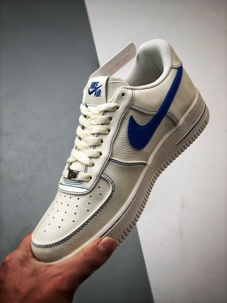 Vlone x Air Force 1 Low Creme e Azul - Vista 5