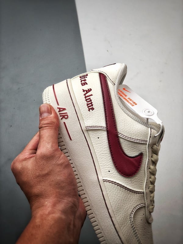 Vlone x Air Force 1 Low Creme e Vinho - Vista 2