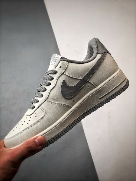Welldone x Air Force 1 Low Branco e Cinza - Vista 5