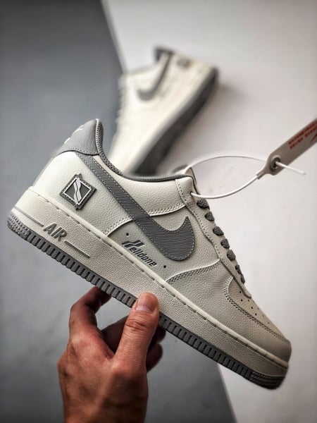 Welldone x Air Force 1 Low Branco e Cinza - Vista 7