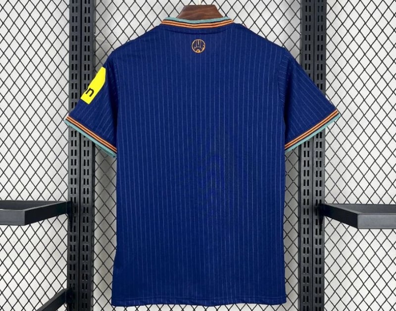 Camisola Newcastle United Terceira 25/26 - Vista 2