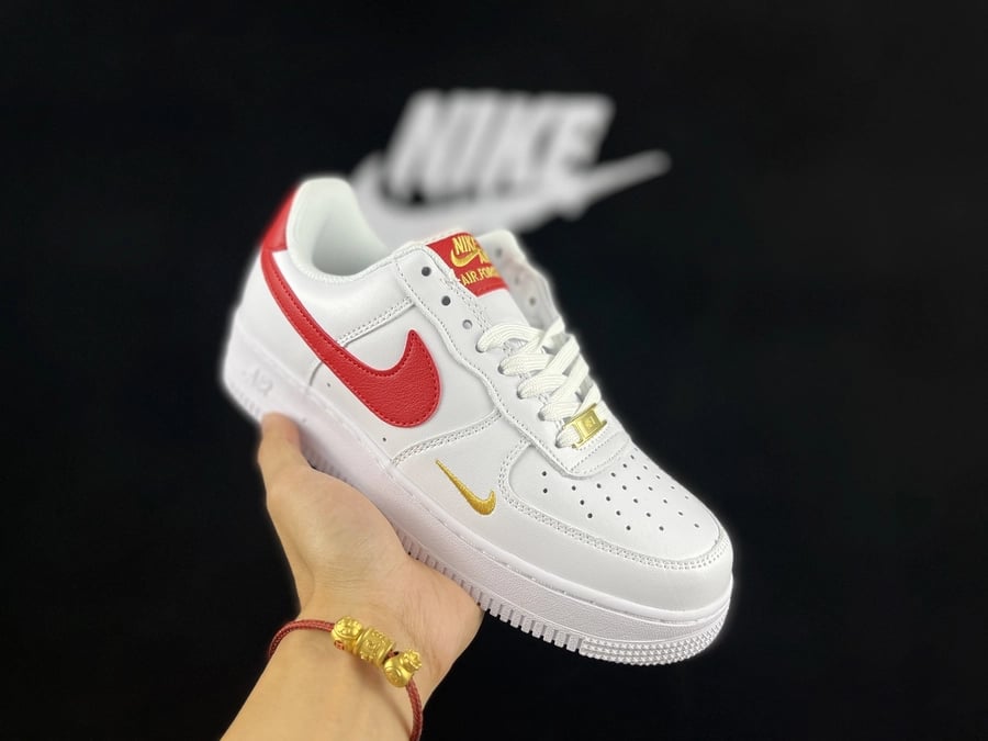 Air Force 1 Low Mini Swoosh Branco Vermelho