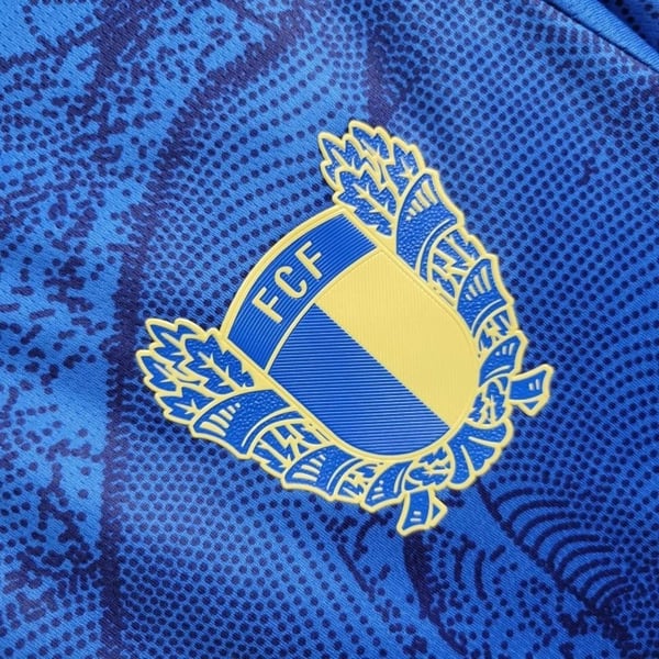 Camisola F.C. Famalicão Secundária 25/26 - Vista 4