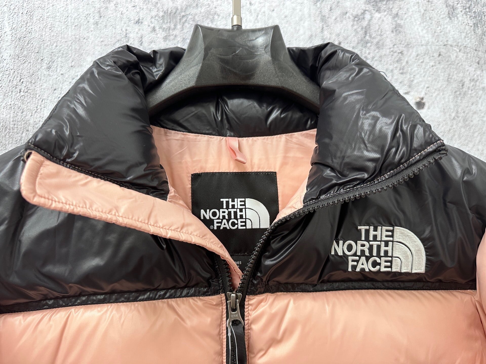 The North Face classic 700 mulher salmão - Vista 3