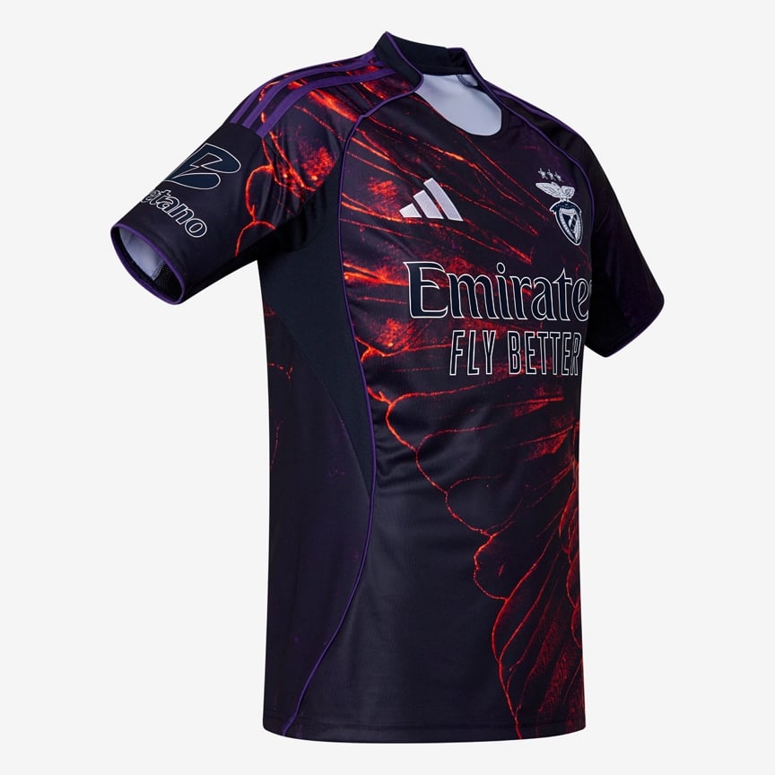 Kit Criança Benfica Adidas x Vhils x SL Benfica - Edição Especial 2025-2026 - Vista 3