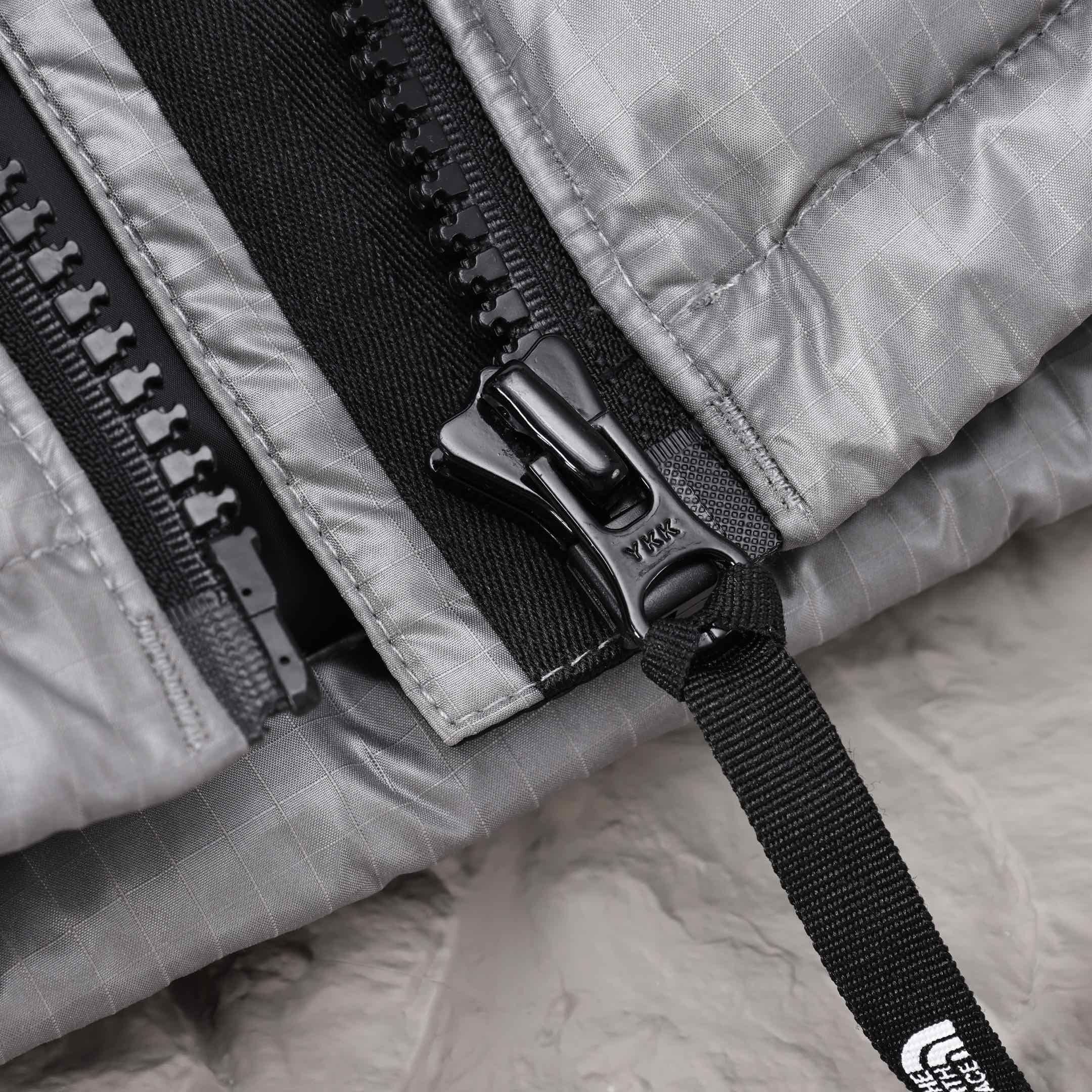 The North Face classic 700 cinza - Vista 6