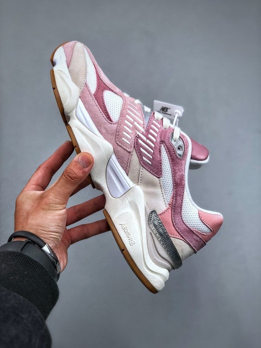 New Balance 9060 Rose Pink - Vista 2