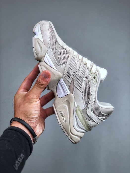 New Balance 9060 Grey Moonbeam - Vista 2