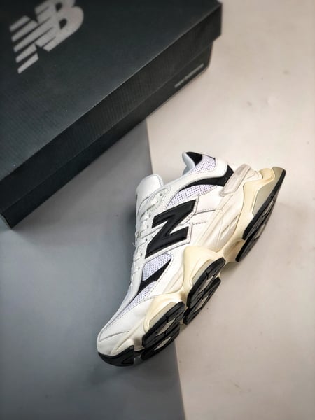 NB 9060 Branco e Preto - Vista 3