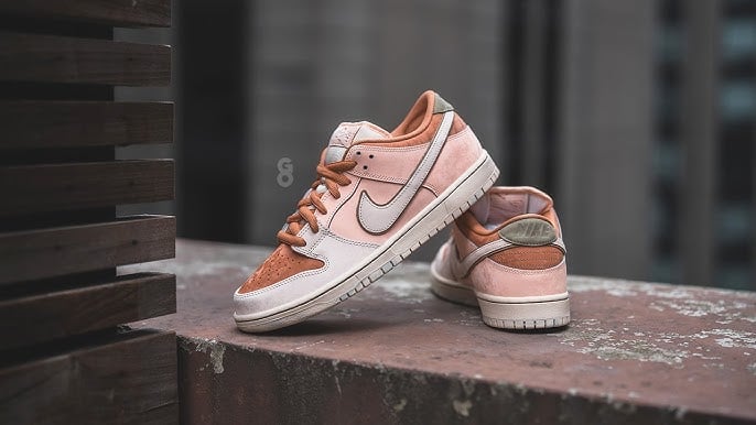 Nike SB Dunk Low
