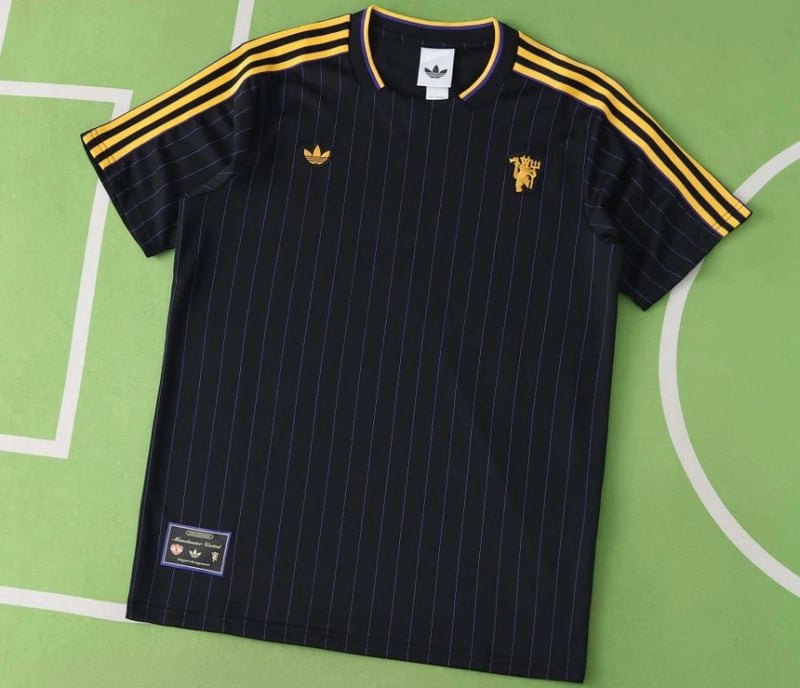 Camisola Manchester United X Adidas Originals 2025
