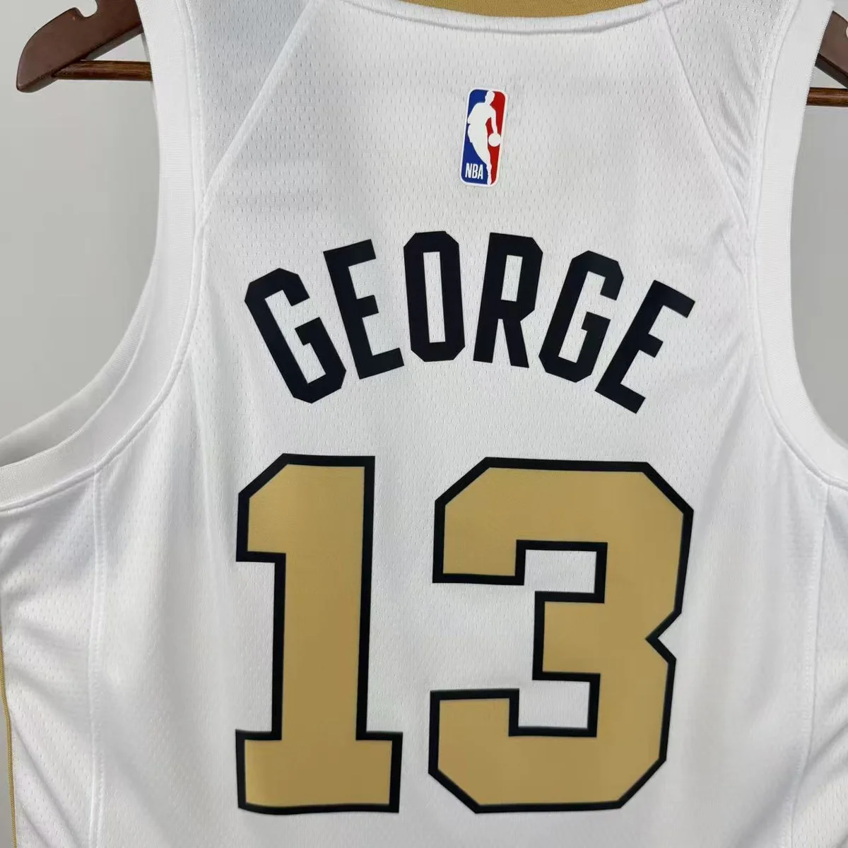 Camisola NBA Boston Celtics City Edition 2025/26 - Paul George #13 - Vista 3
