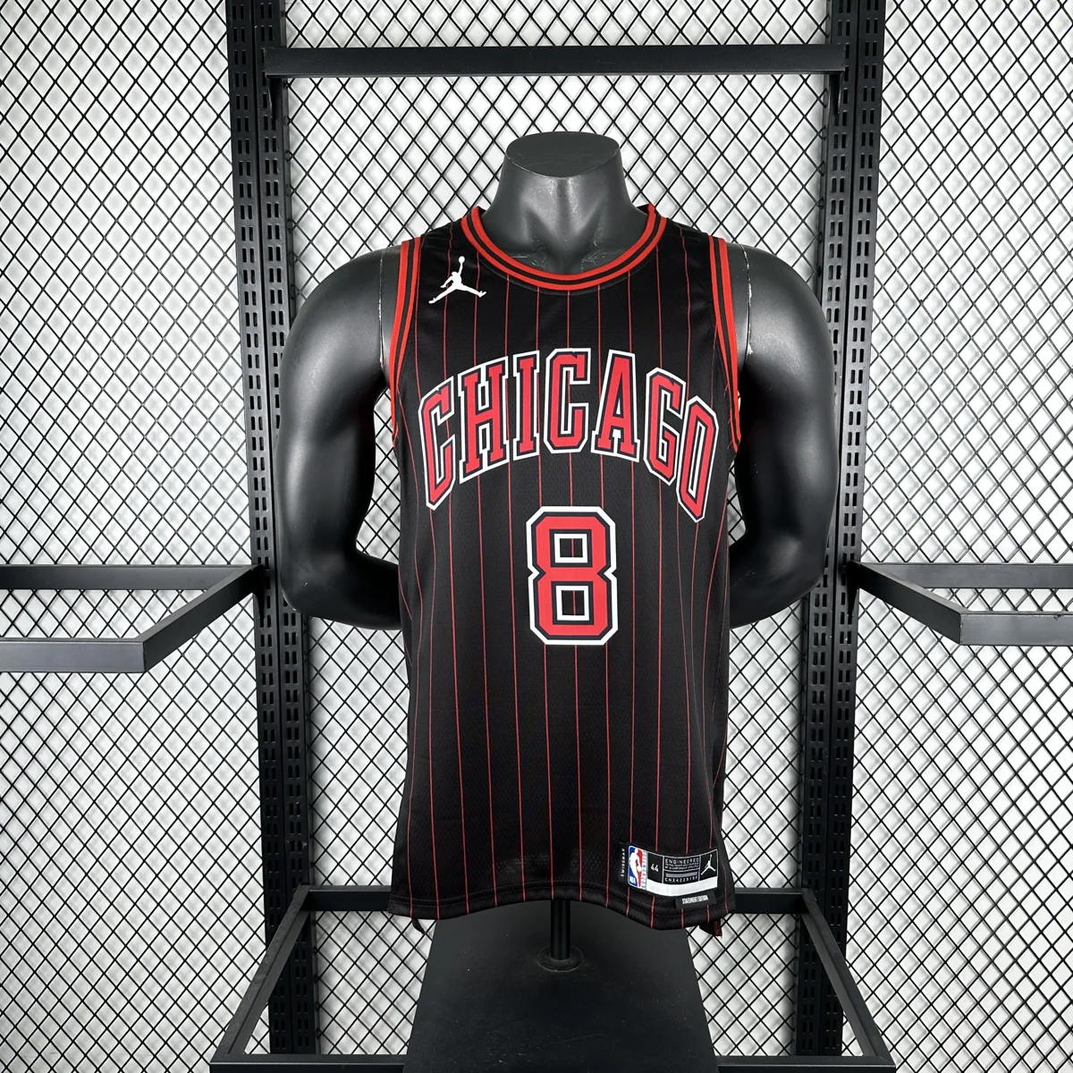 Camisola NBA Chicago Bulls Statement Edition 2025/26 - Zach LaVine #8 - Vista 3