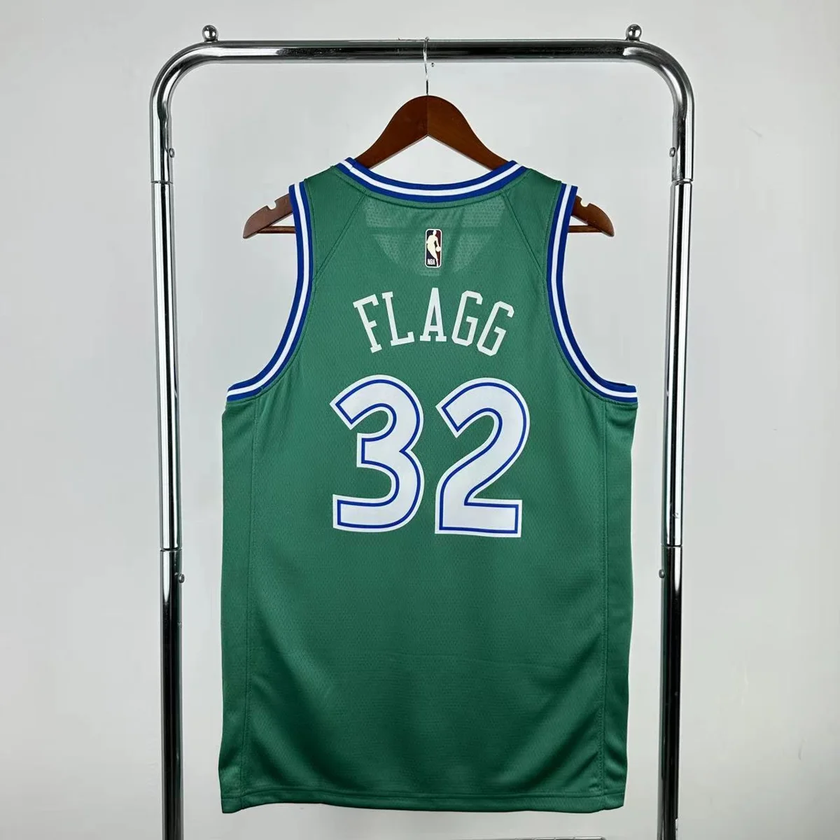 Camisola NBA Dallas Mavericks Classic Edition Verde 2025/26 - Cooper Flagg #32 - Vista 1