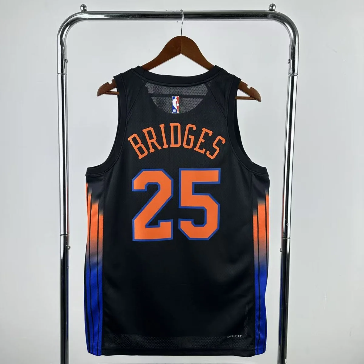 Camisola NBA New York Knicks Statement Edition 2025/26 - Mikal Bridges #25 - Vista 1