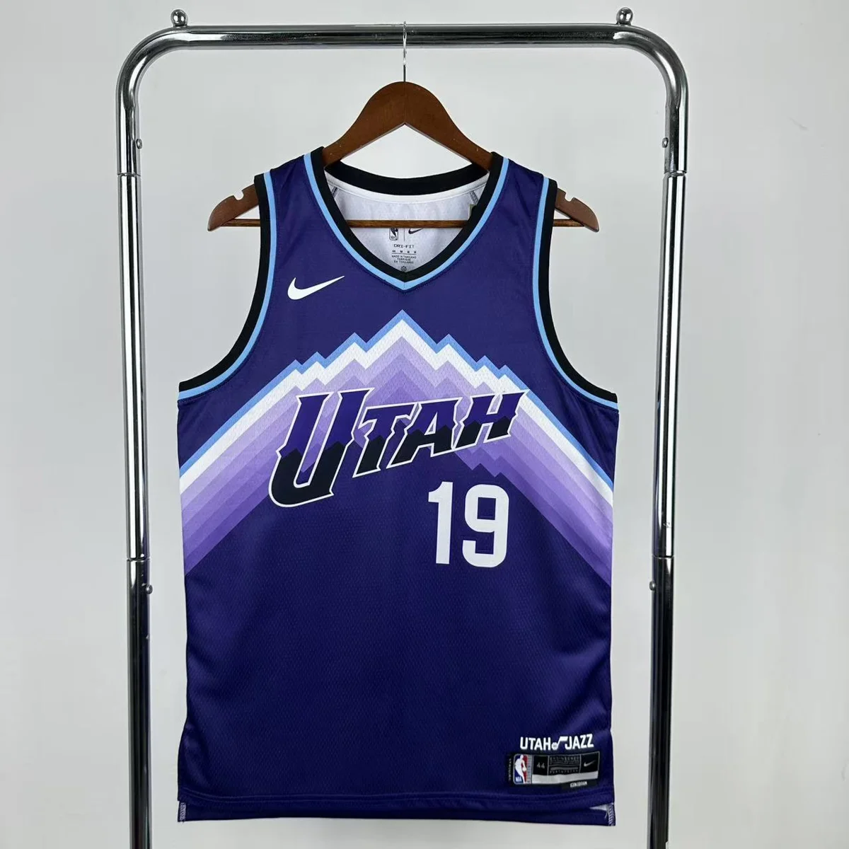 Camisola NBA Utah Jazz Roxa 2025/26 - Ace Bailey #19 - Vista 2
