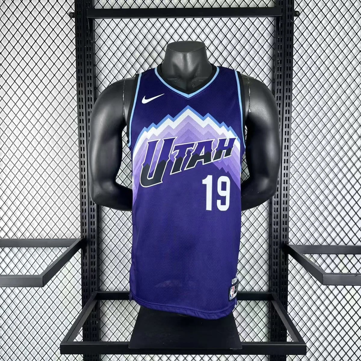 Camisola NBA Utah Jazz Roxa 2025/26 - Ace Bailey #19 - Vista 3