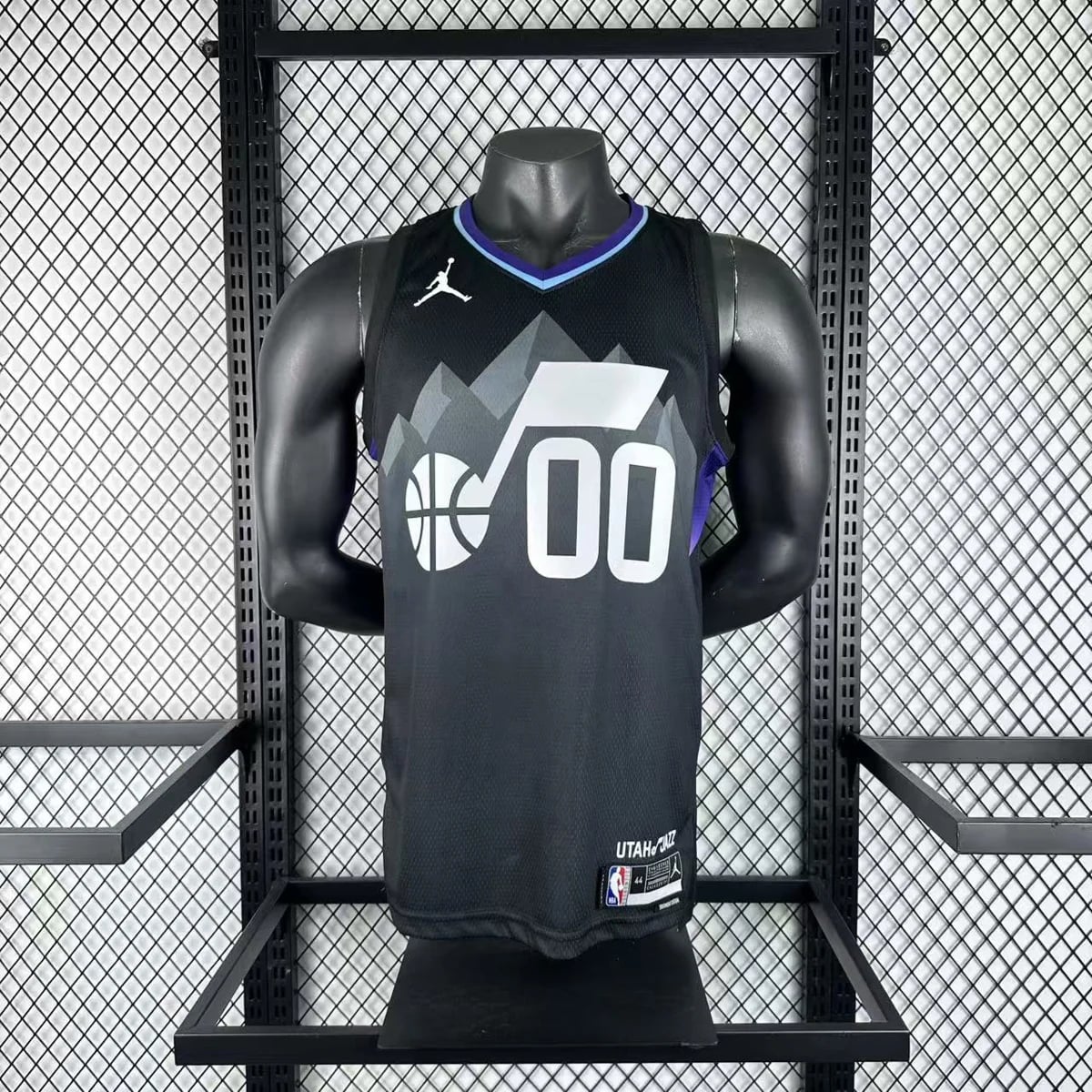 Camisola NBA Utah Jazz Statement Edition 2025/26 - Jordan Clarkson #00 - Vista 2