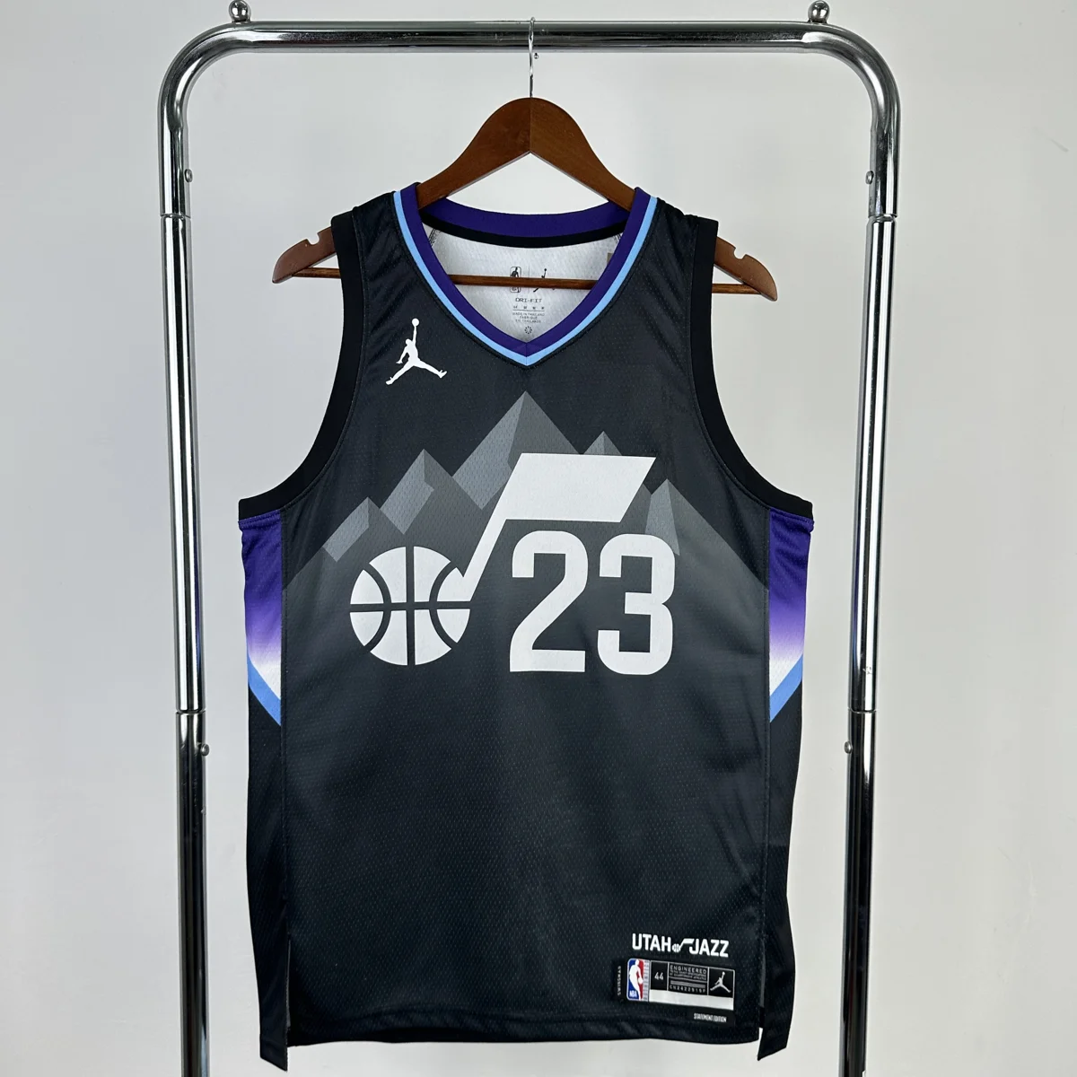 Camisola NBA Utah Jazz Statement Edition 2025/26 - Lauri Markkanen #23 - Vista 2