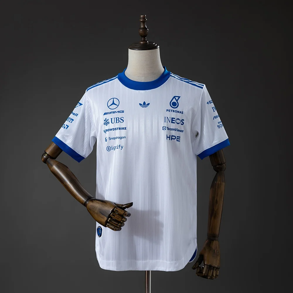 T-Shirt Mercedes-AMG F1 Branco 2026 (Versão Jogador) - Vista 1