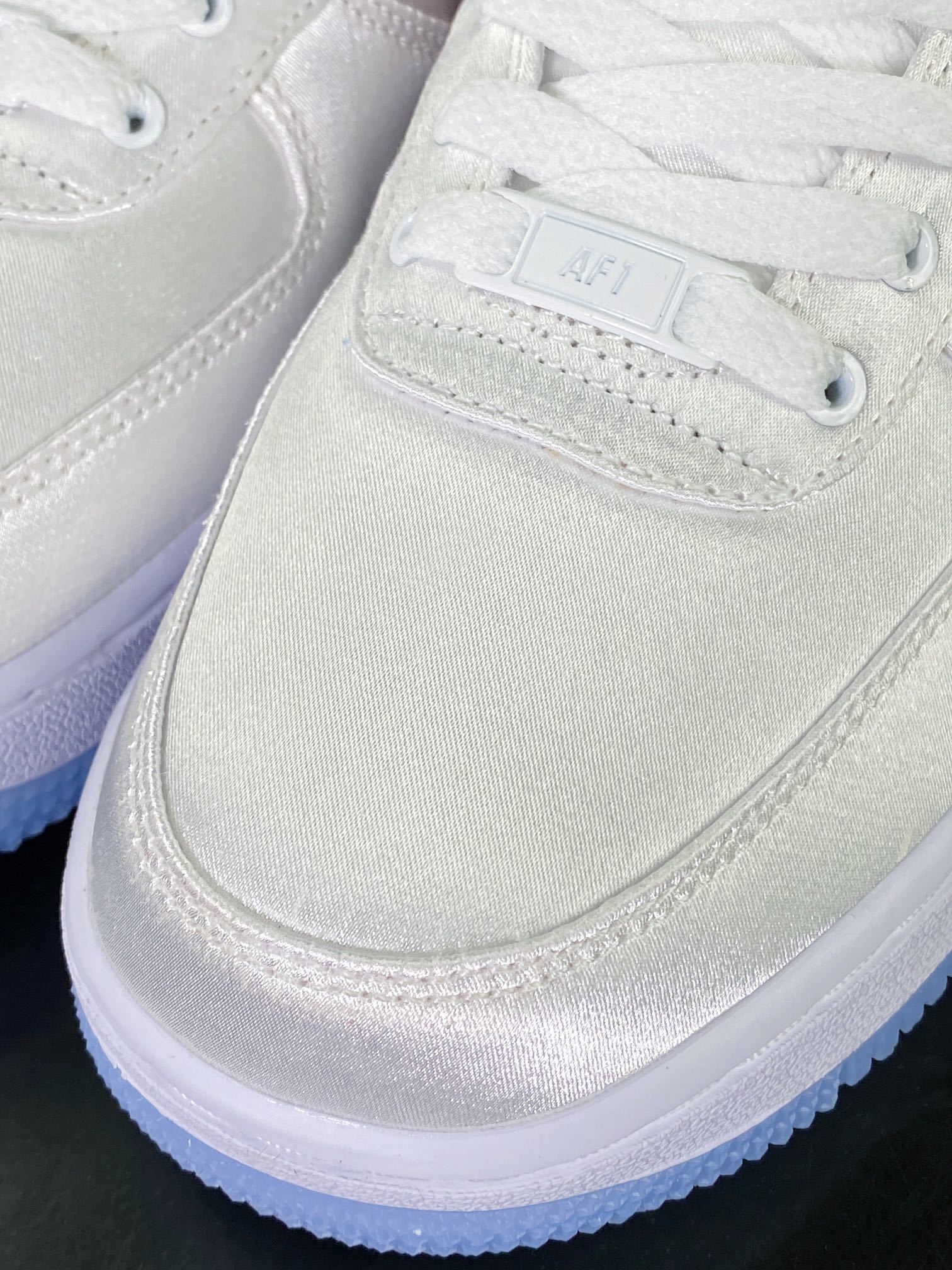 Nike Patchwork Branco com Prata e Vermelho - Vista 6