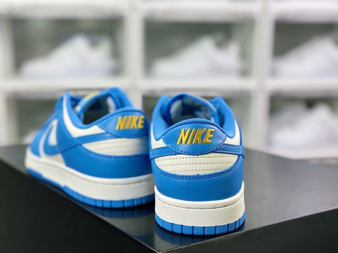 NK Dunk Low North Carolina Azul e Branco - Vista 4