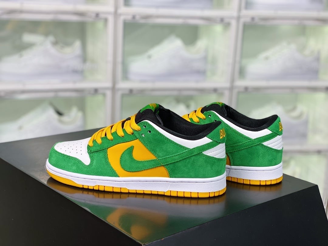 NK Dunk Low Milwaukee Amarelo e Verde - Vista 2