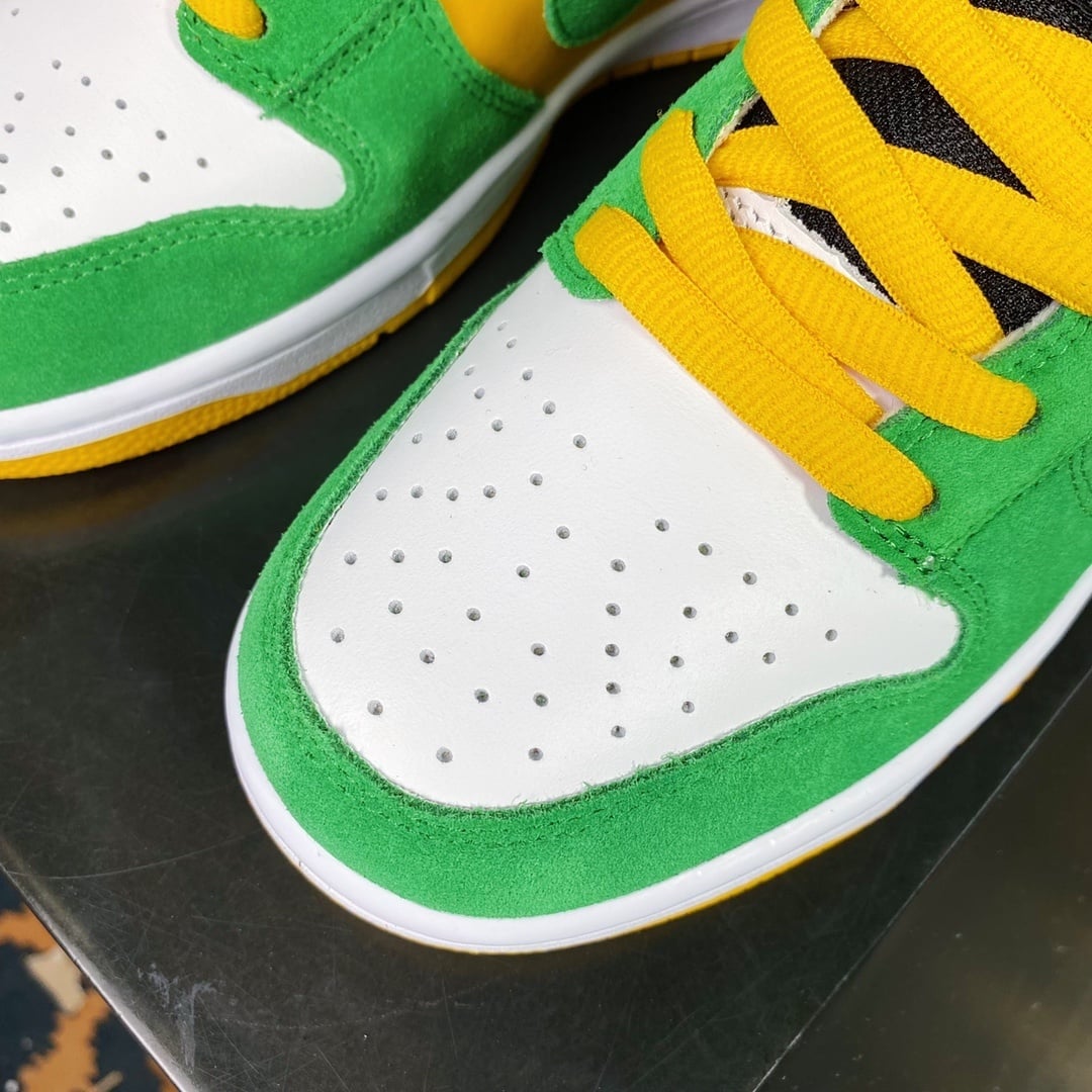 NK Dunk Low Milwaukee Amarelo e Verde - Vista 5