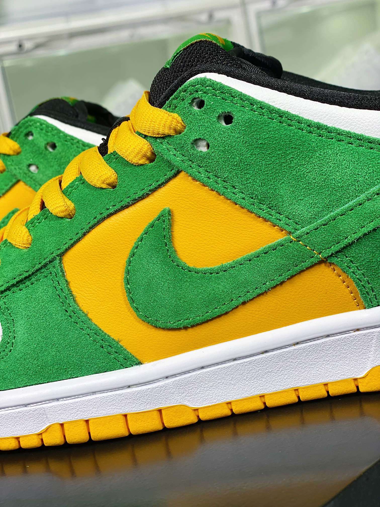 NK Dunk Low Milwaukee Amarelo e Verde - Vista 7