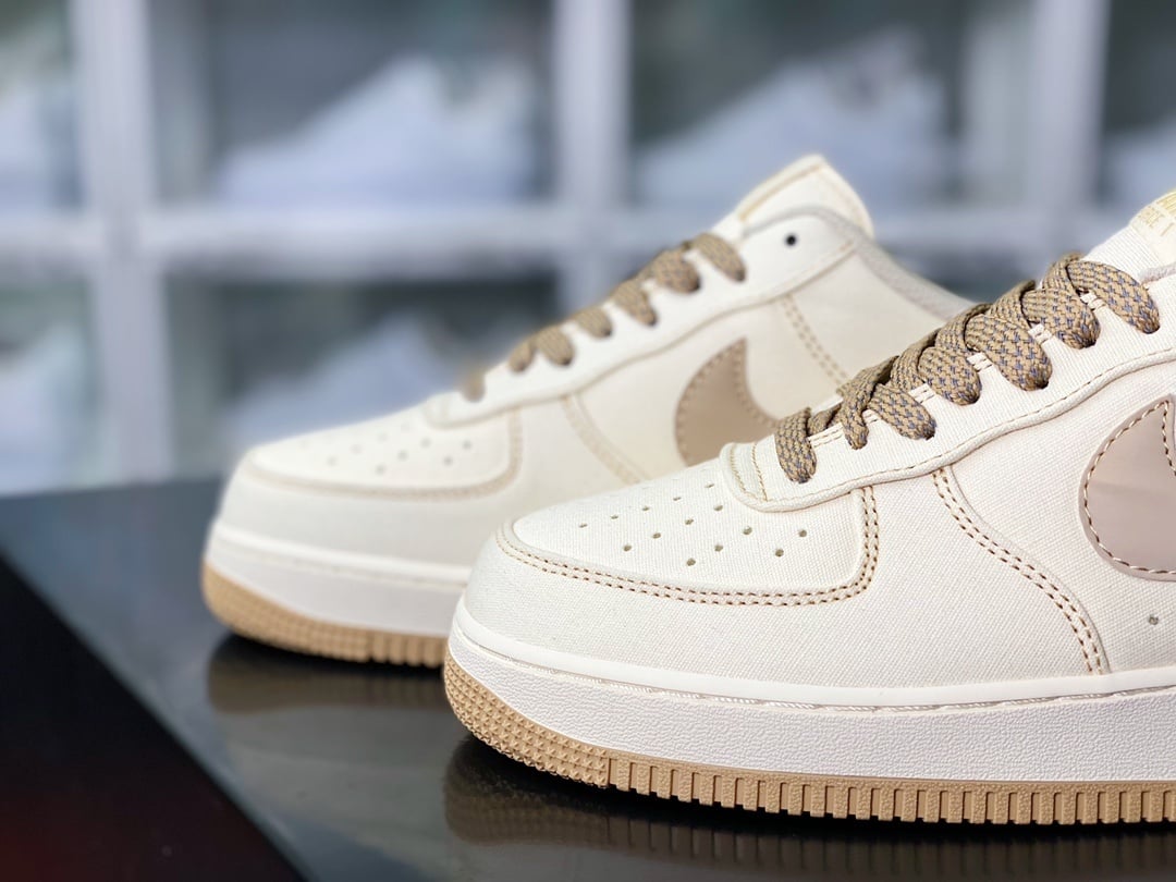 Nike Canvas Creme e Marrom com Reflexivo - Vista 8