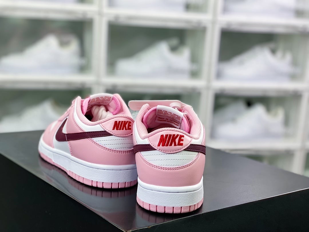 NK Dunk Low Dia dos Namorados Rosa, Branco e Vermelho - Vista 3
