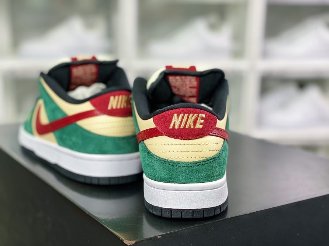 NK Dunk Low Las Vegas Heineken - Vista 4