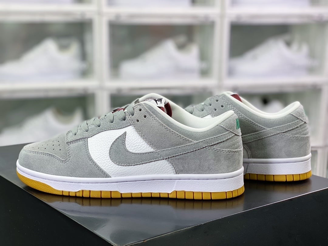 NK Dunk Low Cinza Claro e Branco com Sola de Borracha - Vista 2