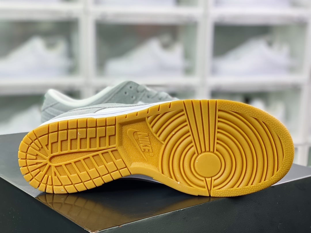 NK Dunk Low Cinza Claro e Branco com Sola de Borracha - Vista 4