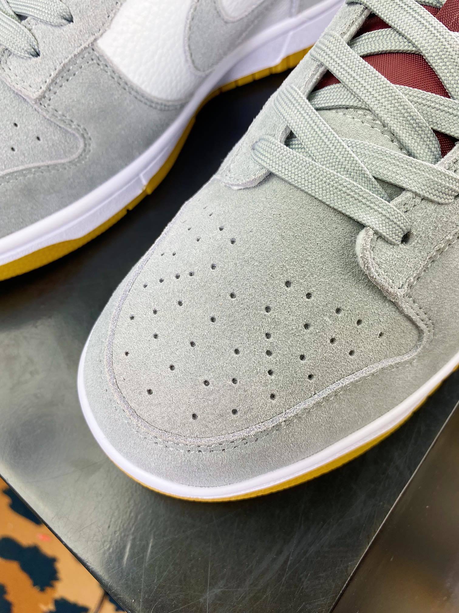 NK Dunk Low Cinza Claro e Branco com Sola de Borracha - Vista 5