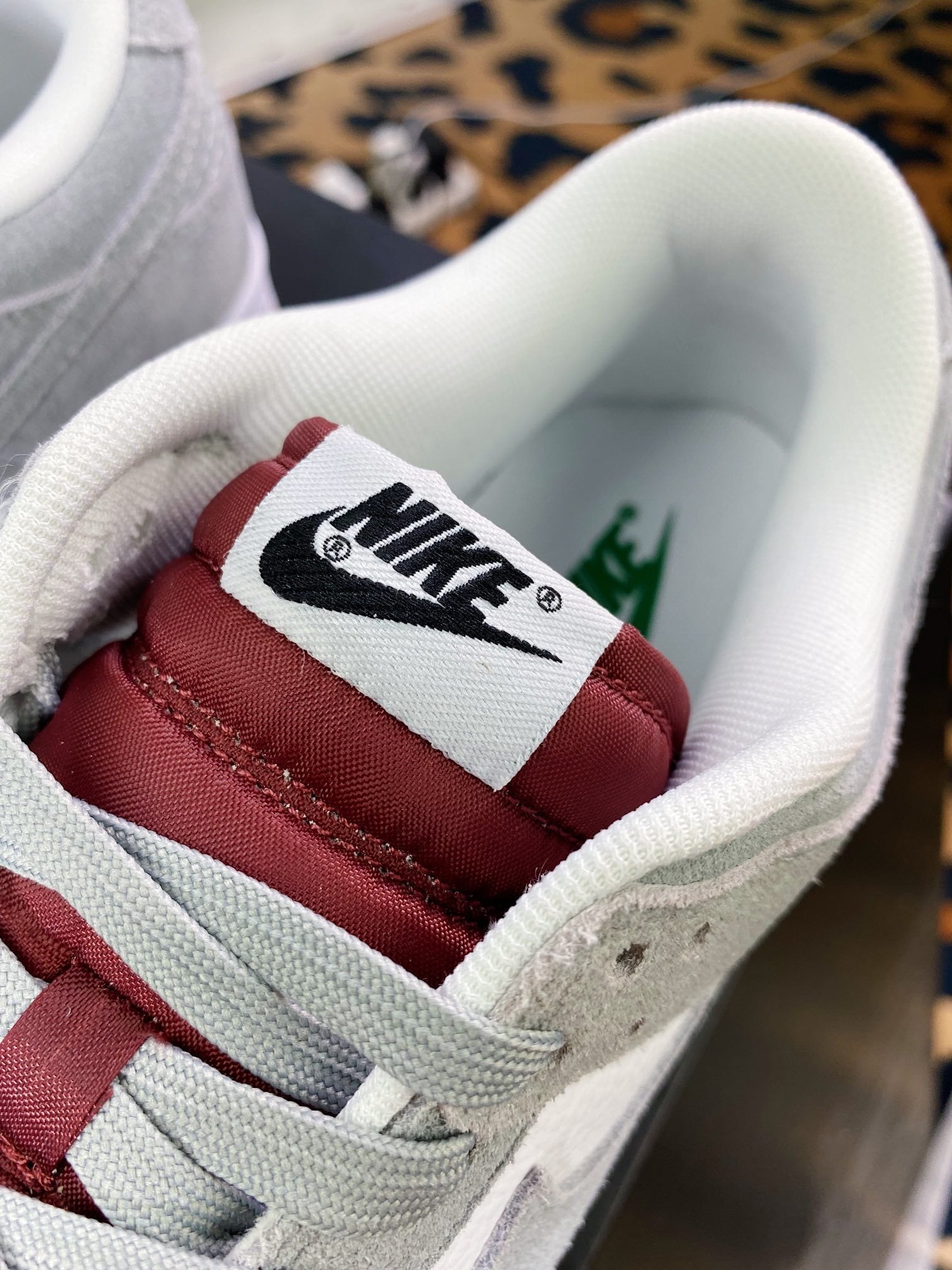 NK Dunk Low Cinza Claro e Branco com Sola de Borracha - Vista 6