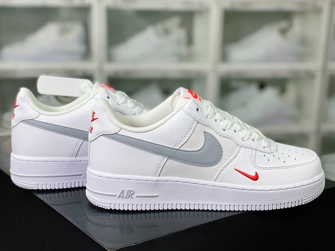 Nike Patchwork Branco, Cinza e Vermelho Double Hook - Vista 2