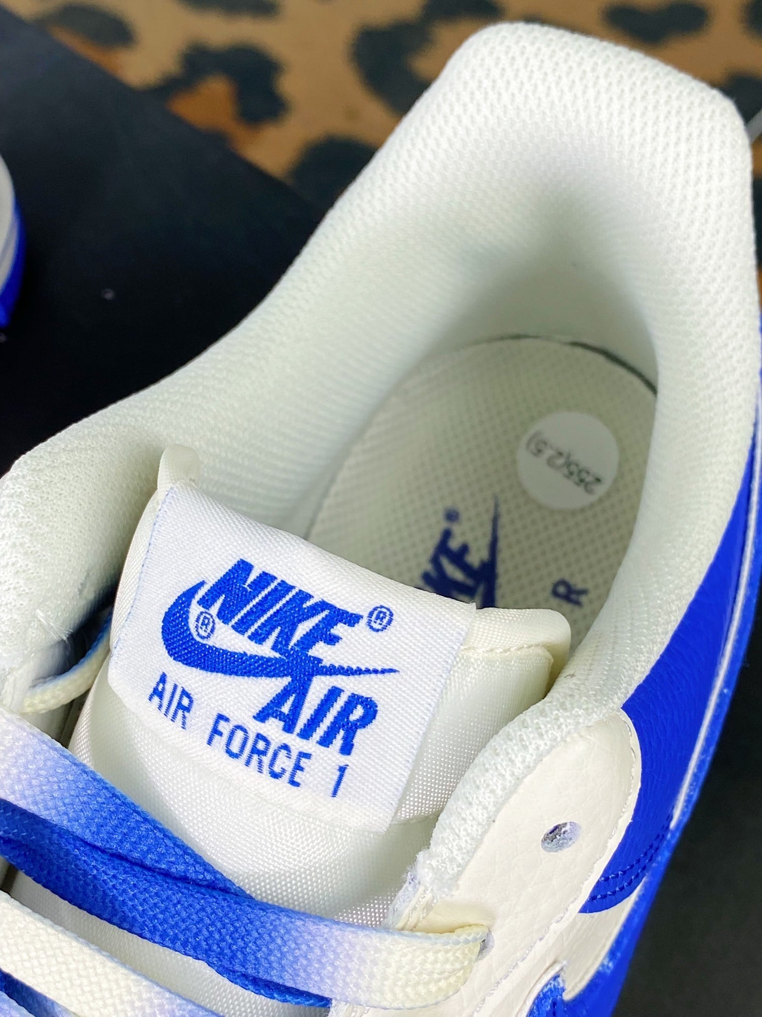 Nike Collab Branco, Preto e Royal TS Bordado - Vista 7